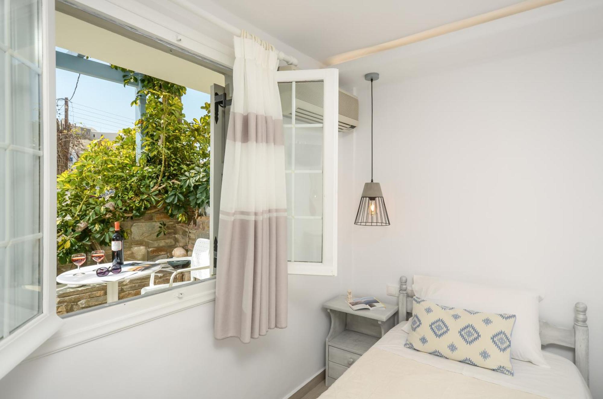 Sofi Pension Naxos City Exterior photo