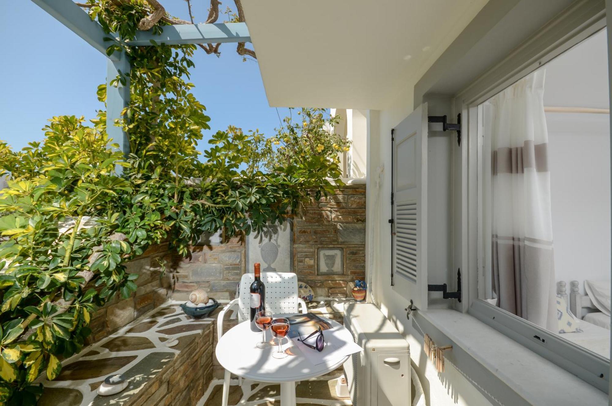 Sofi Pension Naxos City Exterior photo