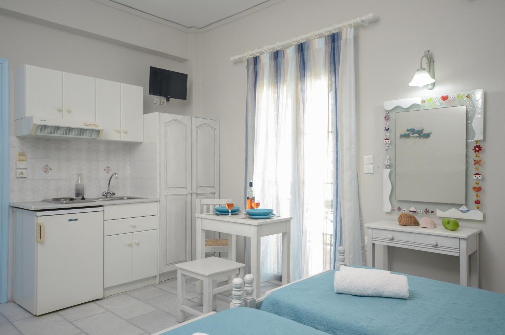 Sofi Pension Naxos City Exterior photo