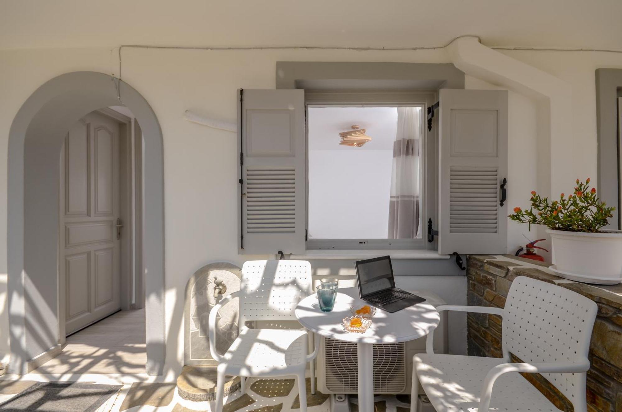 Sofi Pension Naxos City Exterior photo