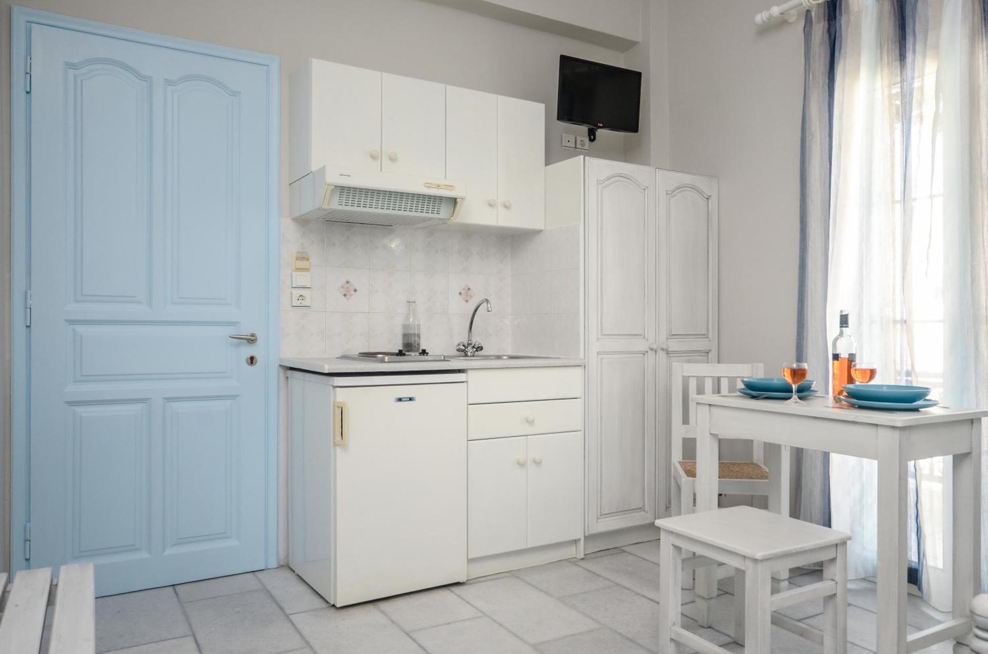Sofi Pension Naxos City Exterior photo